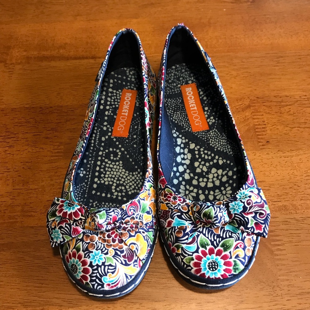 Rocket Dog floral flats